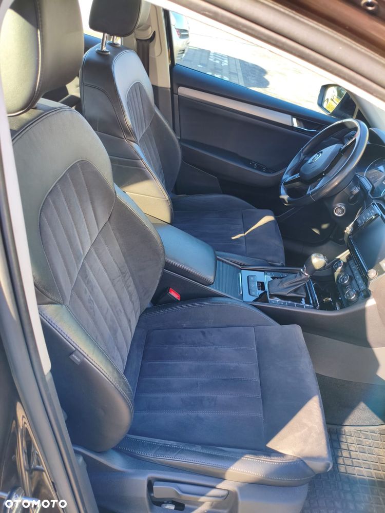 Skoda Superb 2.0 TDI Ambition DSG - 34