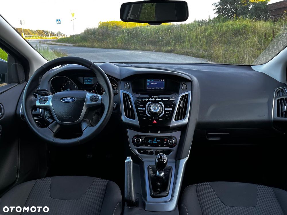 Ford Focus - 13
