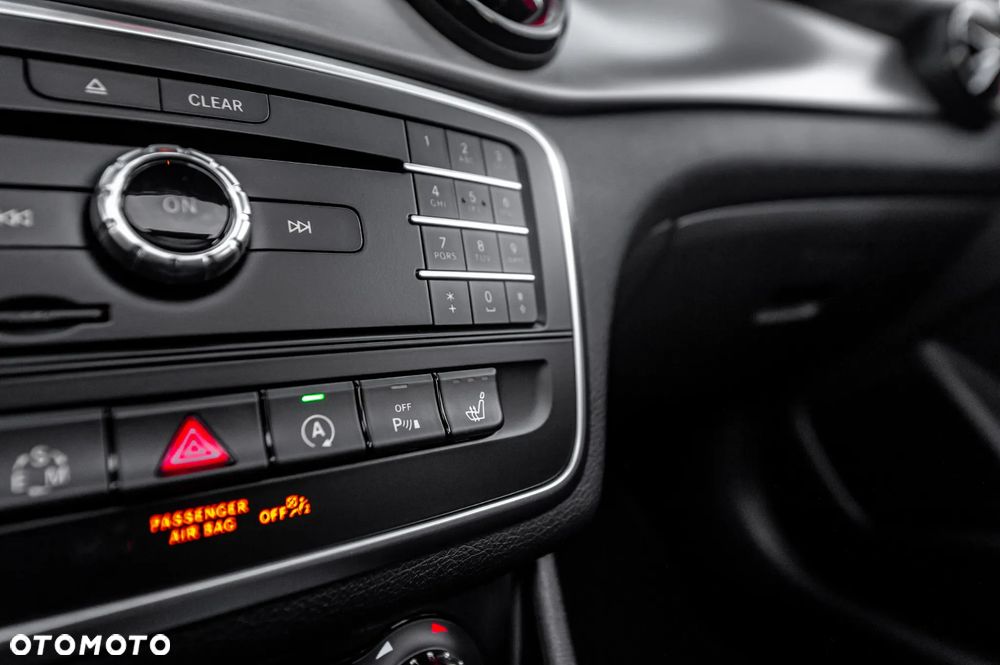 Mercedes-Benz CLA 250 4Matic 7G-DCT Sport - 38