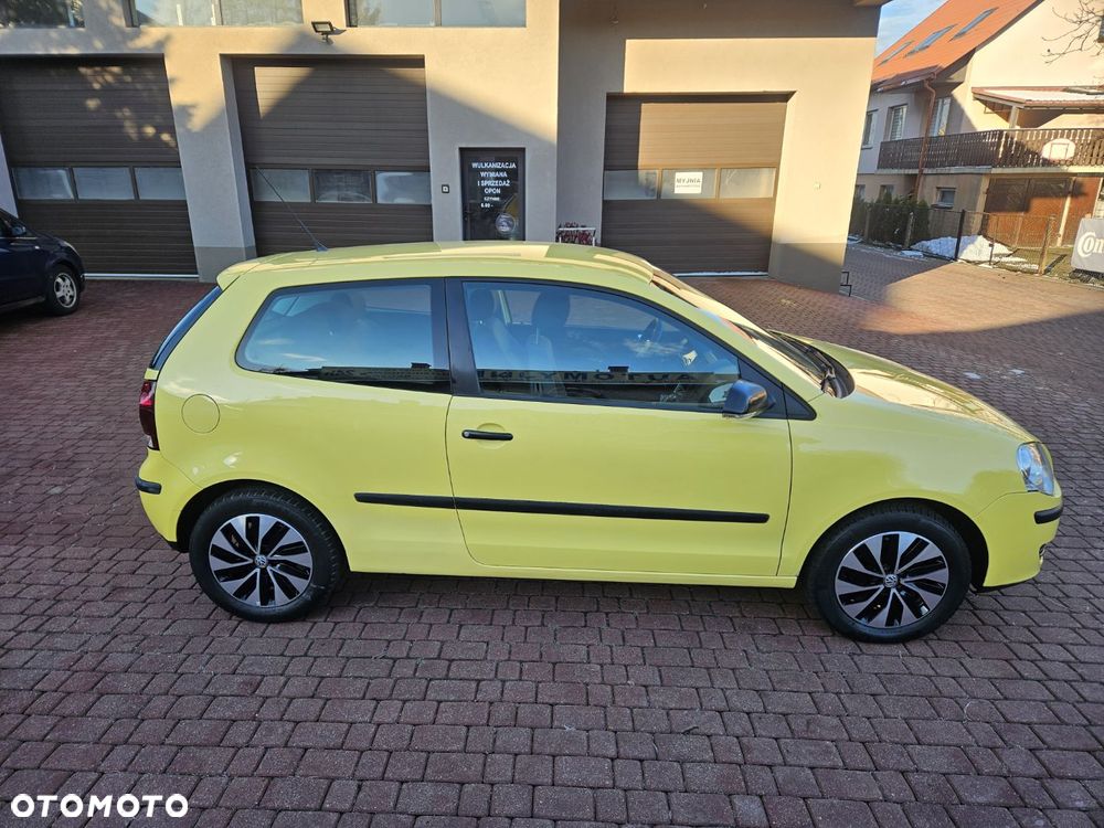 Volkswagen Polo - 4