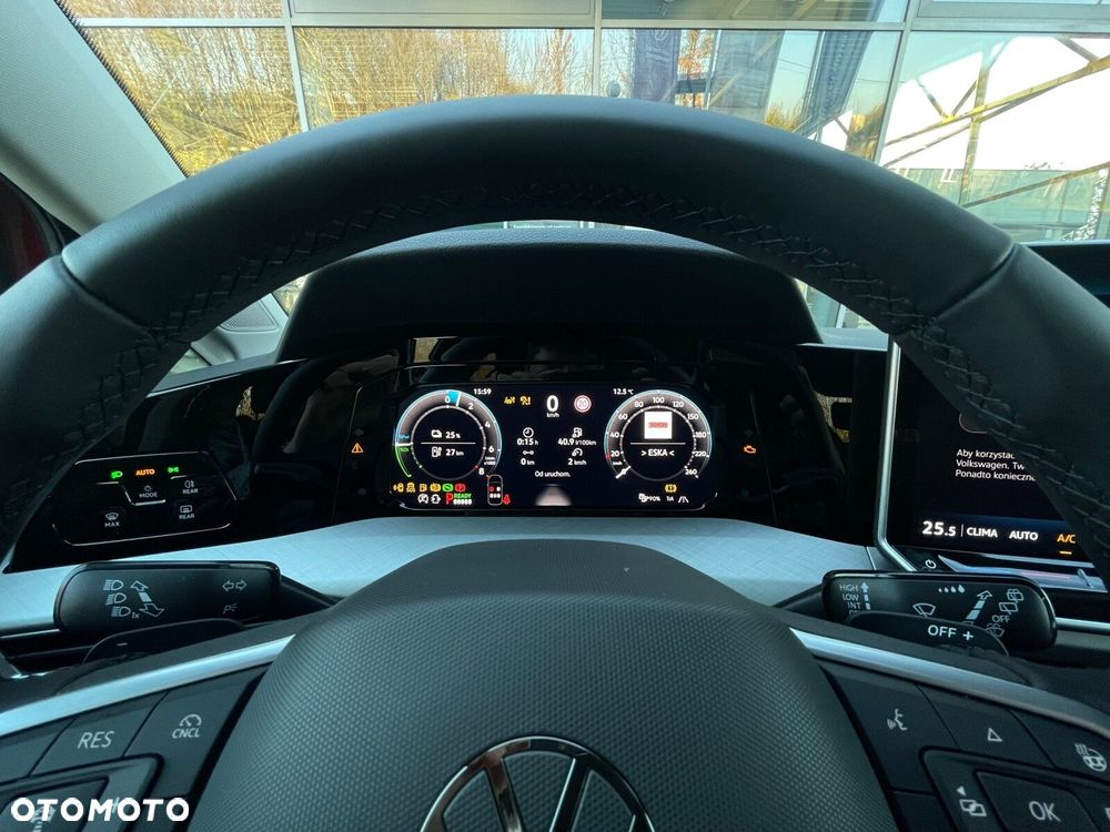 Volkswagen Golf - 17