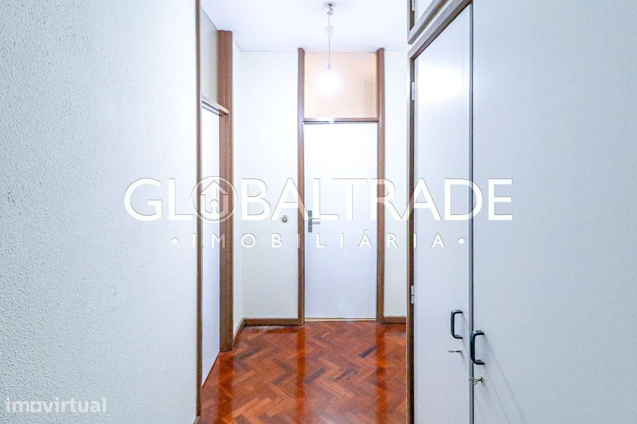 Apartamento T3+1 Renovado no Porto - Grande imagem: 4/60
