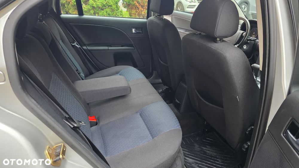 Ford Mondeo - 20