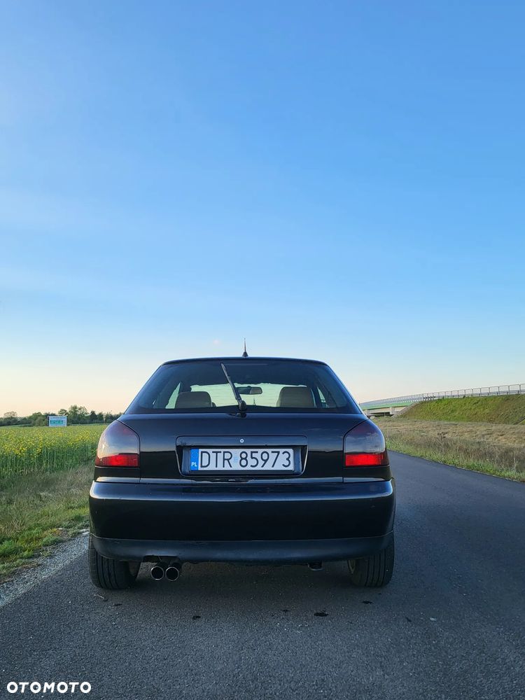 Audi A3 3-drzwiowe 1.8T Ambition - 5