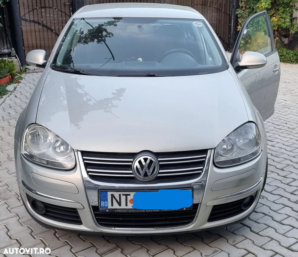 Volkswagen Jetta - 3