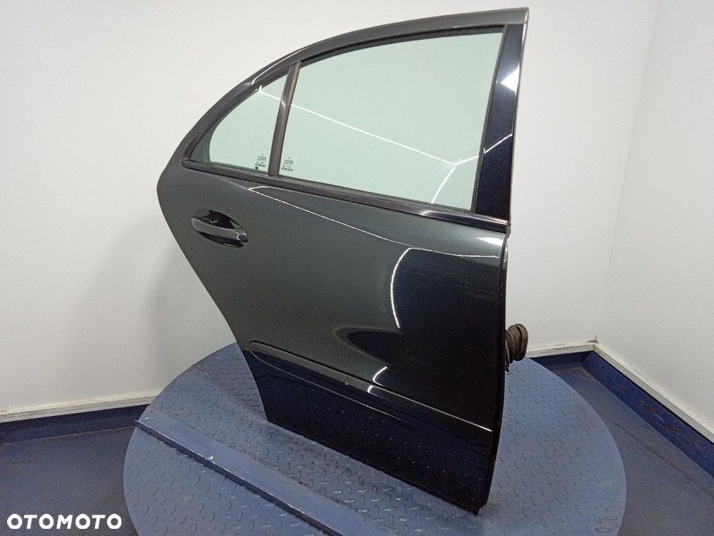 MERCEDES E-KLASA W211 SEDAN DRZWI TYŁ PRAWE 753 TEKTITGRAU - 3