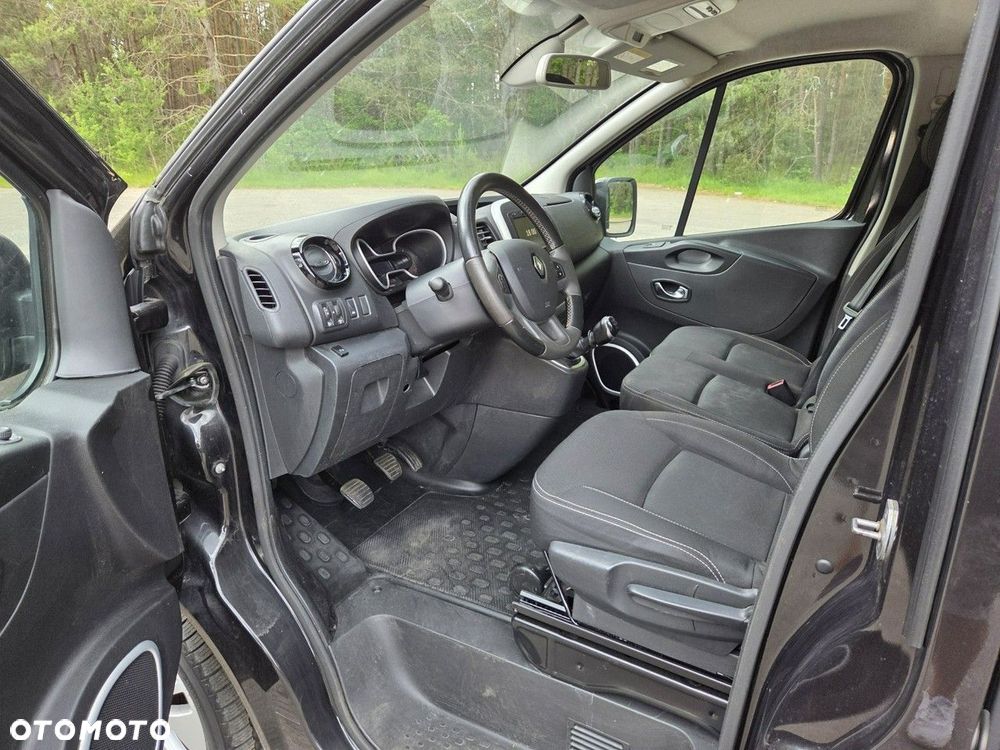 Renault Trafic - 16