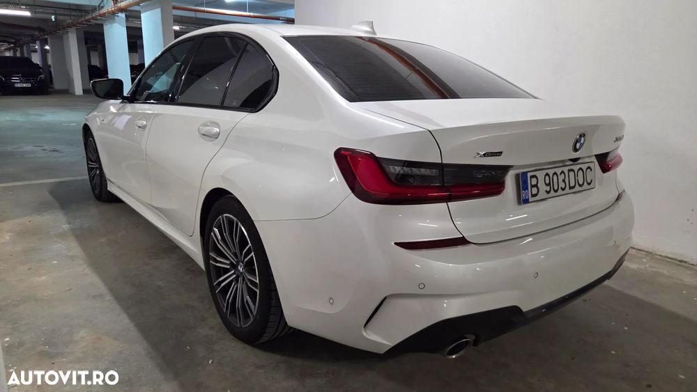 BMW Seria 3 320d xDrive AT M Sport - 2