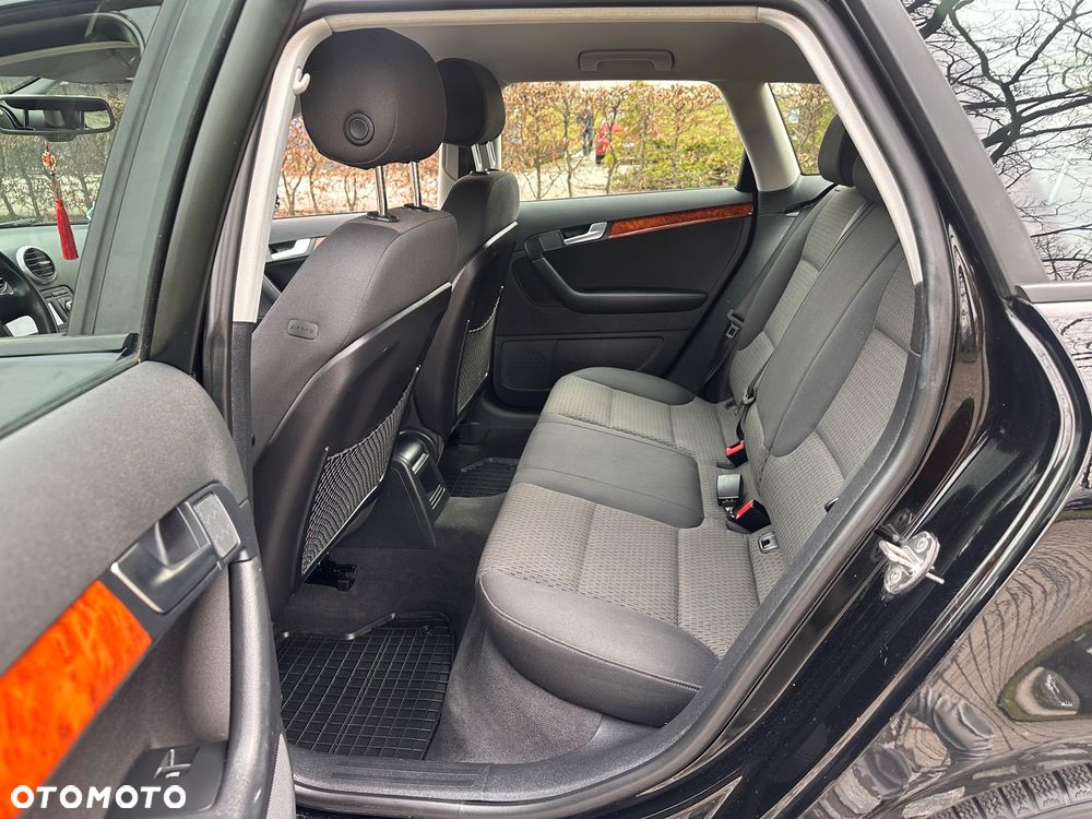 Audi A3 Sportback 2.0 TDI DPF quattro Ambiente - 7