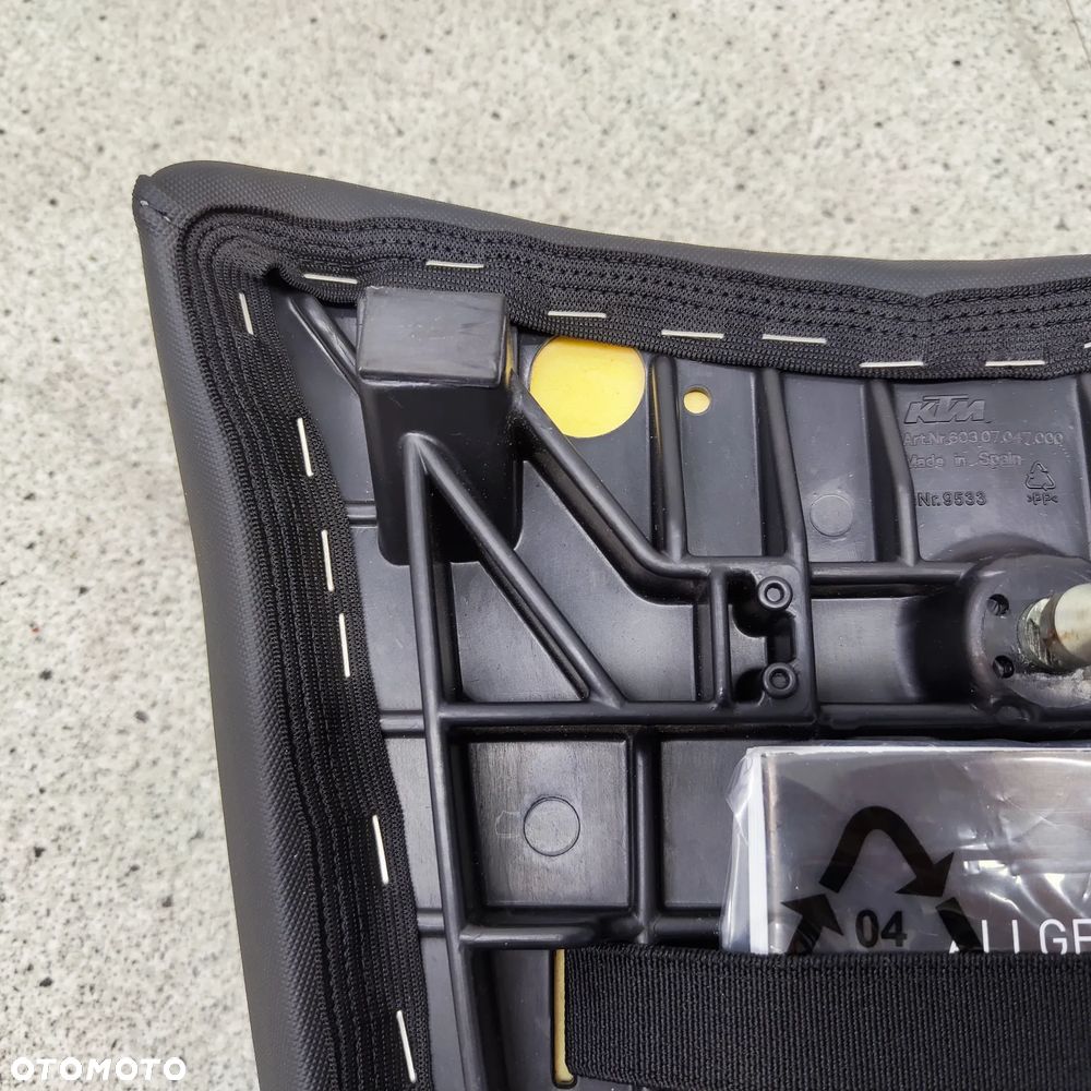 Kanapa, fotel tył, siedzenie pasażera KTM 1190 Adventure - 17