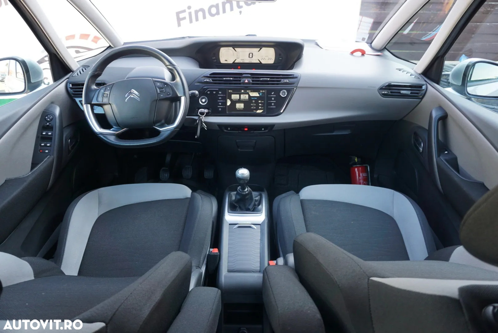 Citroën C4 Picasso 1.6 e-HDI Attraction - 17