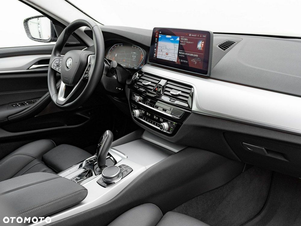 BMW Seria 5 - 34