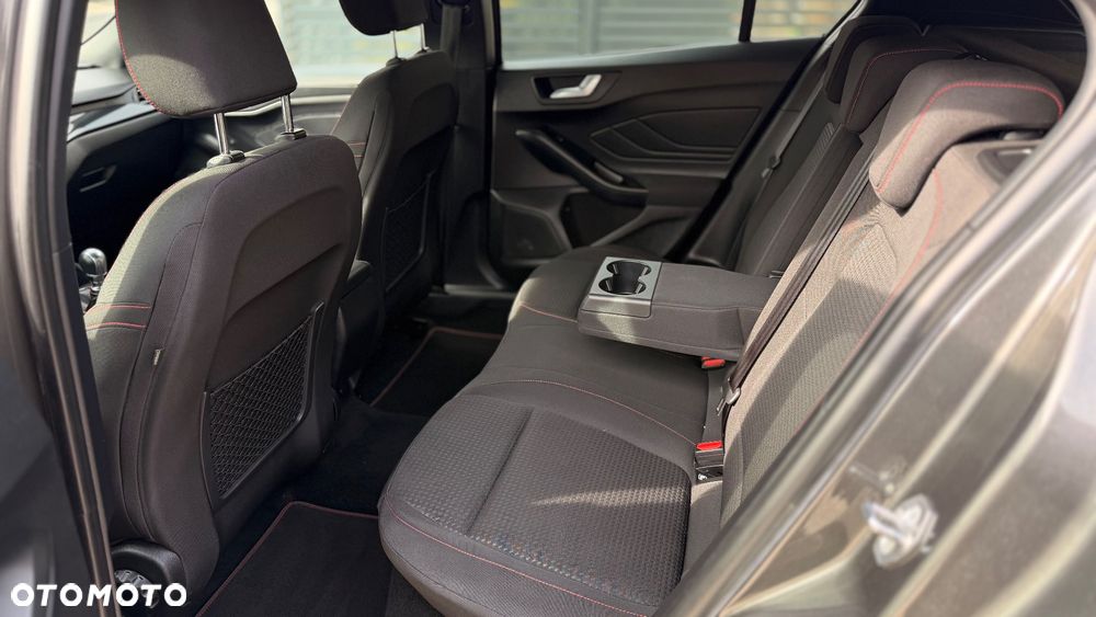 Ford Focus ver-1-0-ecoboost-mhev-st--line - 25