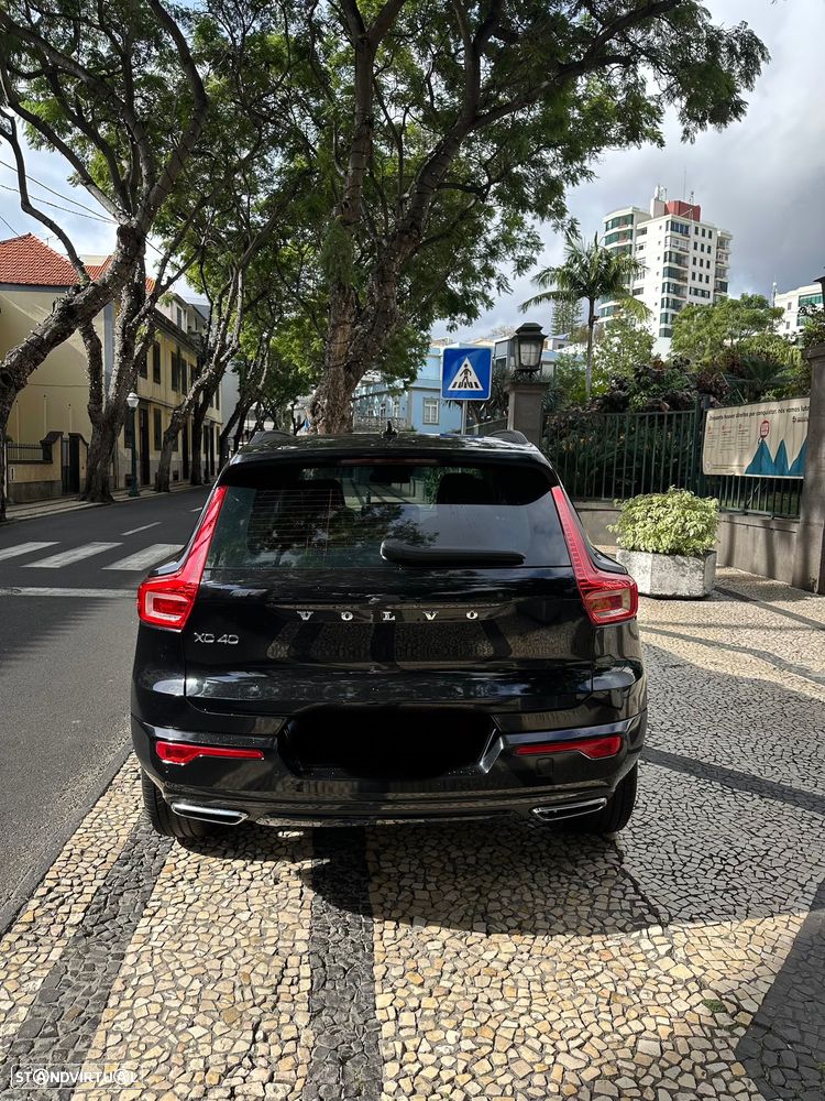 Volvo XC 40 1.5 T3 Momentum Geartronic - 3