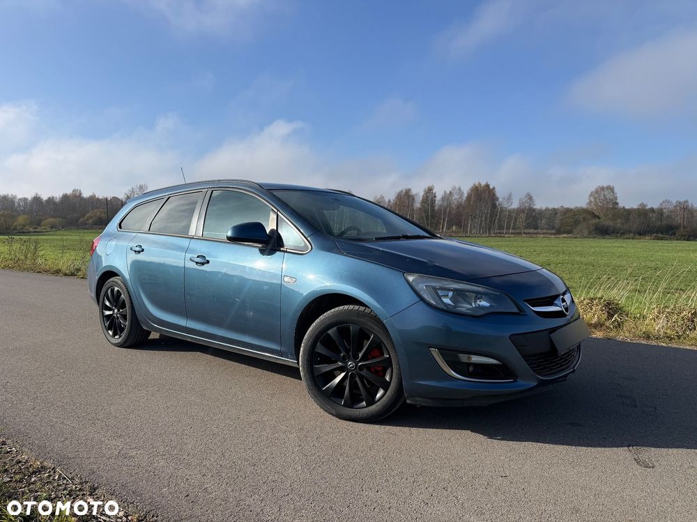 Opel Astra 2013 photo 3