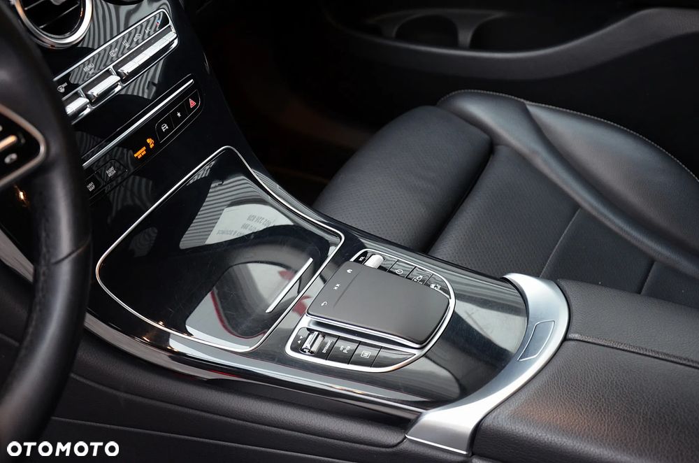 Mercedes-Benz GLC 300 de 4Matic 9G-TRONIC Exclusive - 26