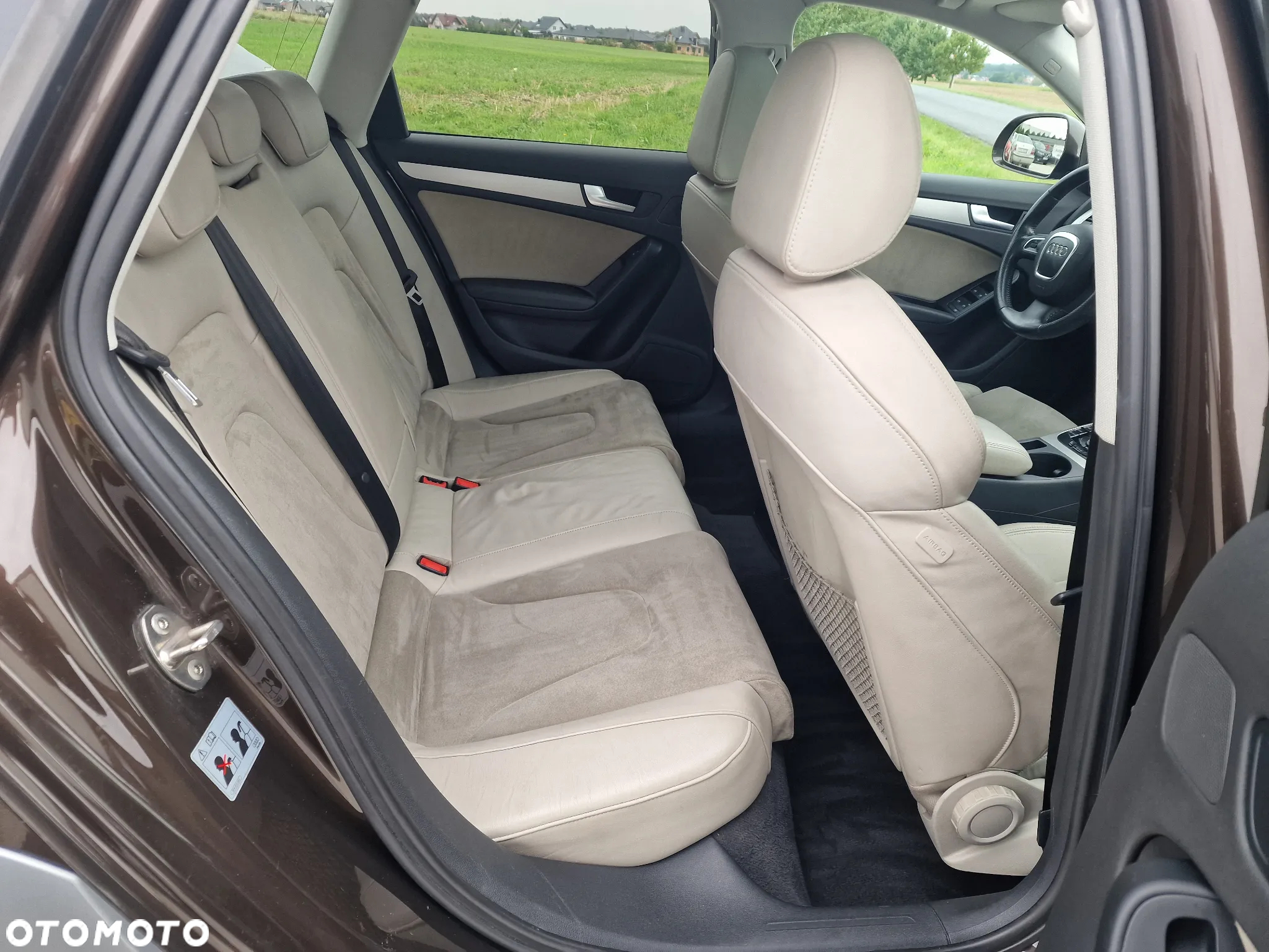Audi A4 Allroad 2.0 TDI Quattro - 26