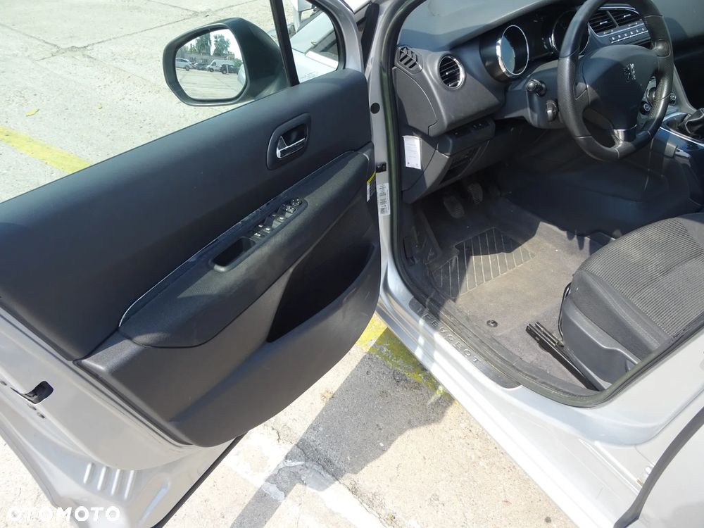 Peugeot 5008 - 16