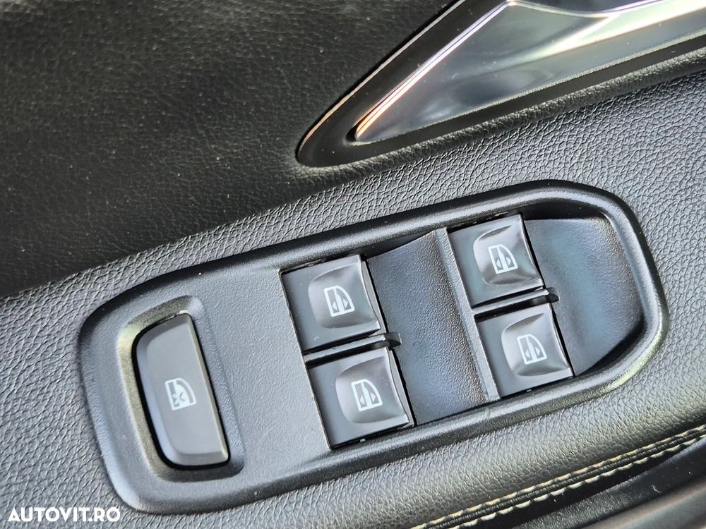 Dacia Duster TCe 100 Comfort - 24
