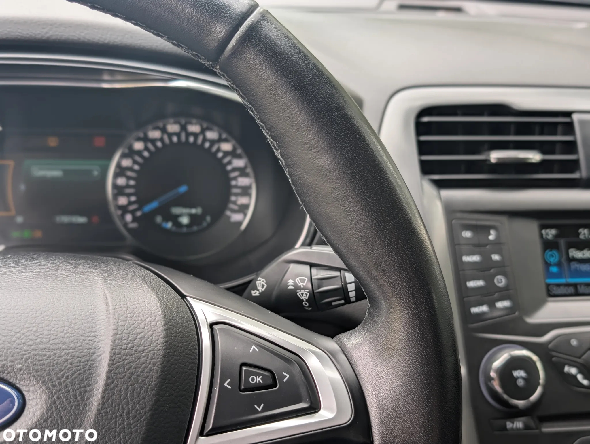 Ford Mondeo 1.5 EcoBoost Ambiente - 21