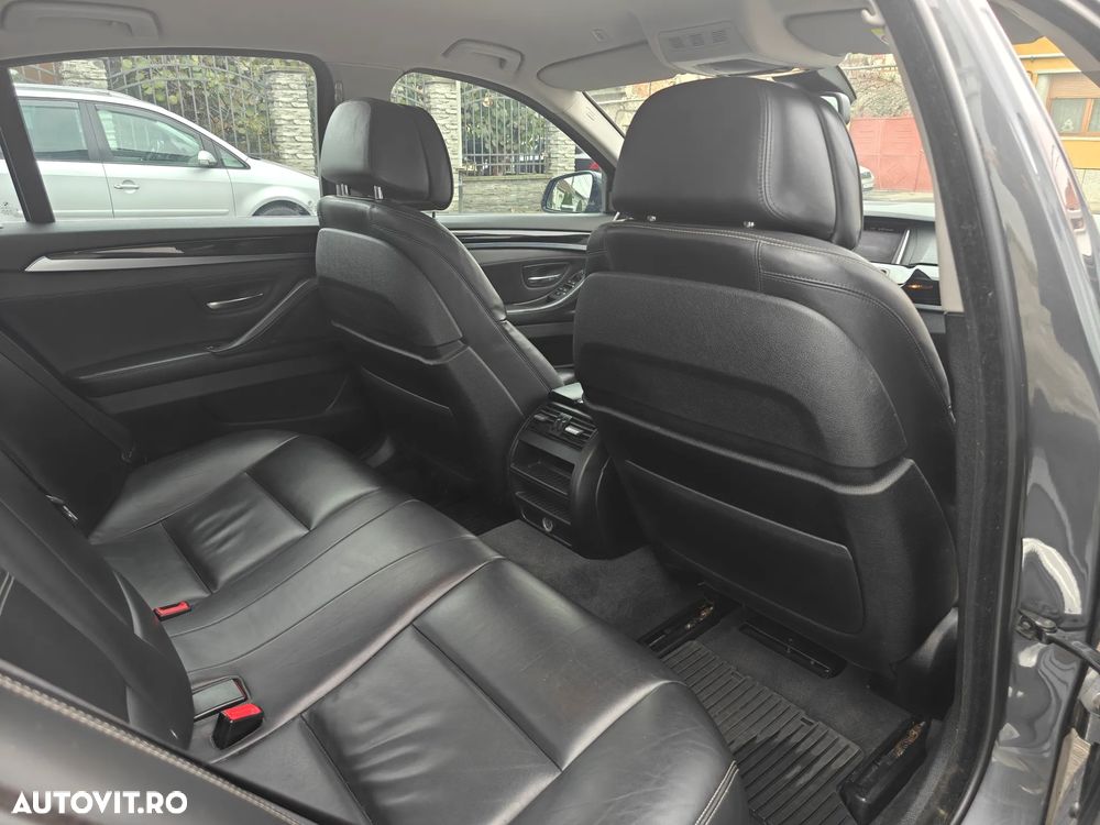 BMW Seria 5 535d xDrive AT - 17