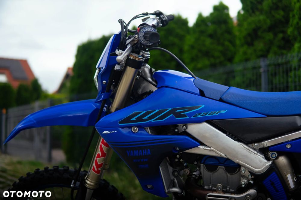 Yamaha WR - 7