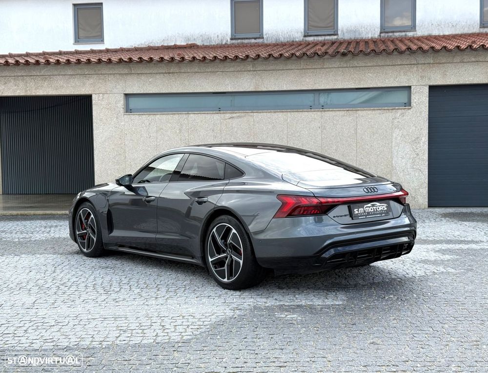 Audi e-tron GT quattro - 28