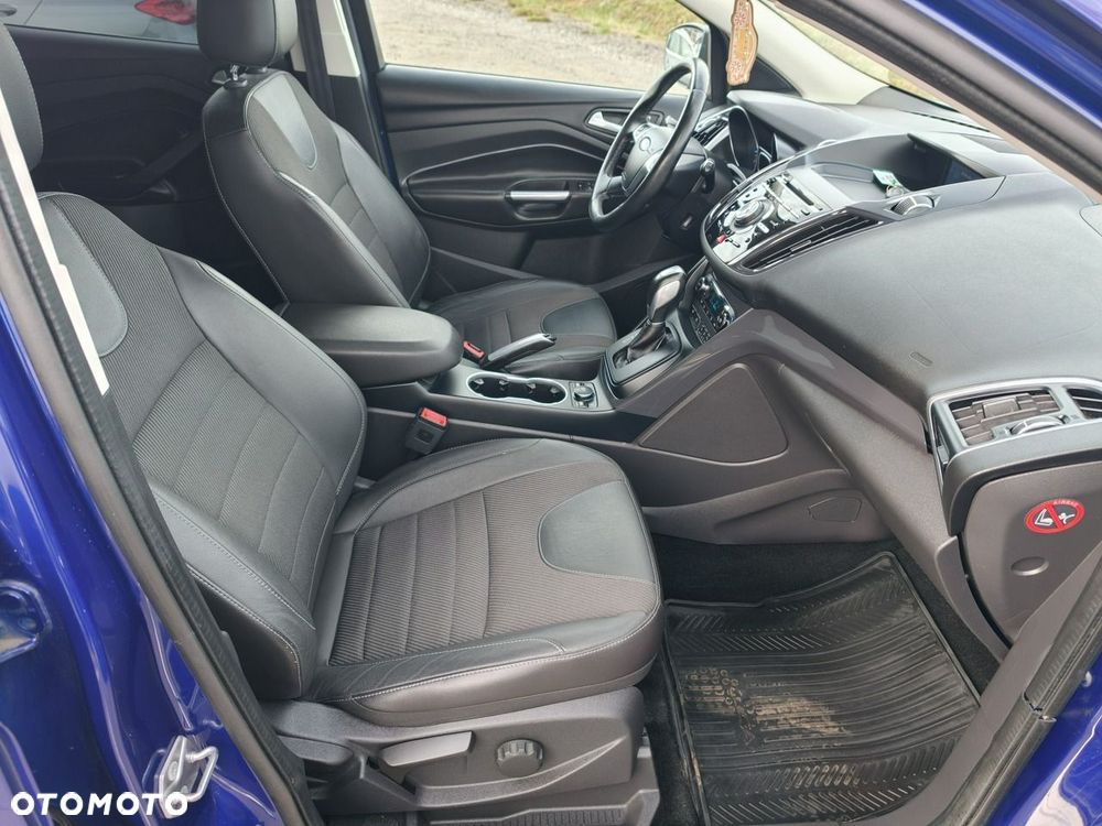 Ford Kuga - 24