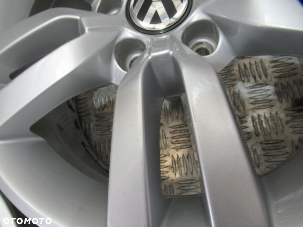 Felgi Vw Tiguan T-Roc Tiguan Caddy 6,5Jx16 et33 5x112 - 11