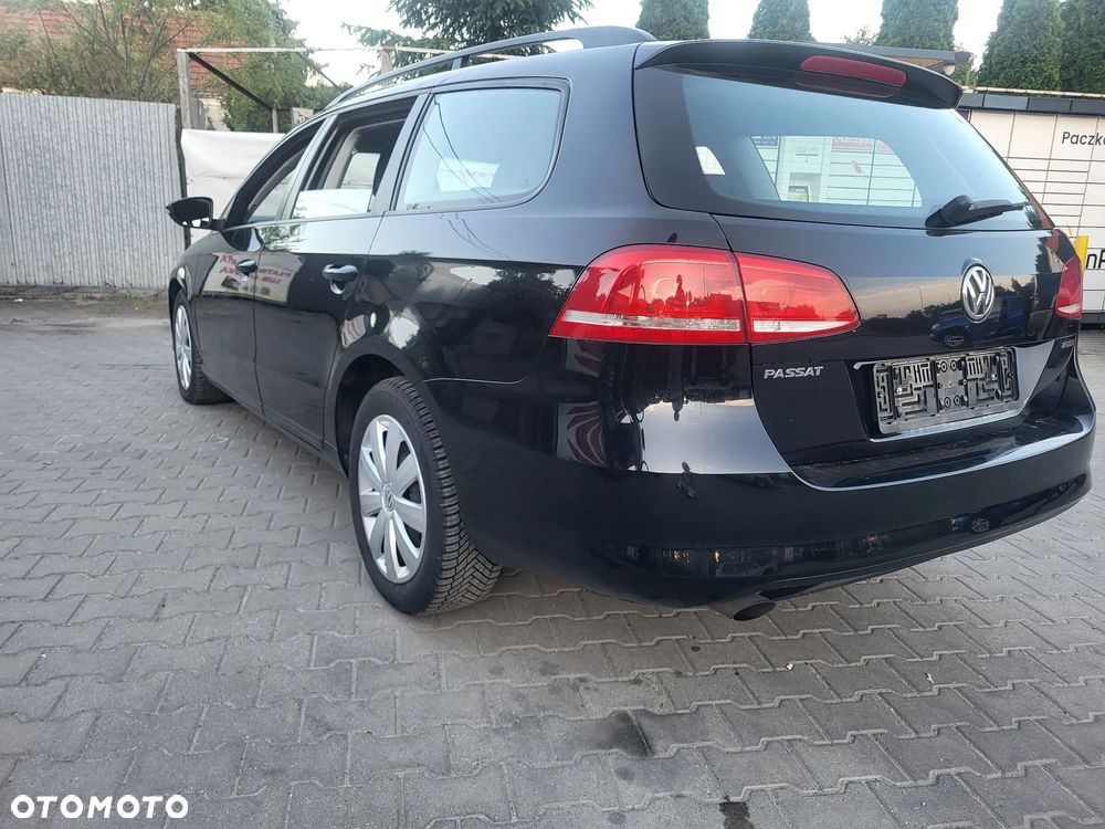 Volkswagen Passat 1.6 TDI Comfortline - 3