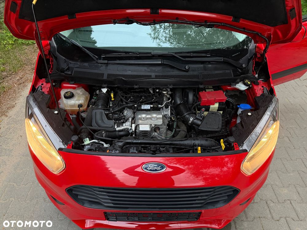 Ford Transit Courier - 24
