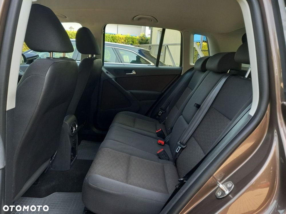 Volkswagen Tiguan 2.0 TDI DPF 4Motion BlueMotion Technology Lounge Sport & Style - 21