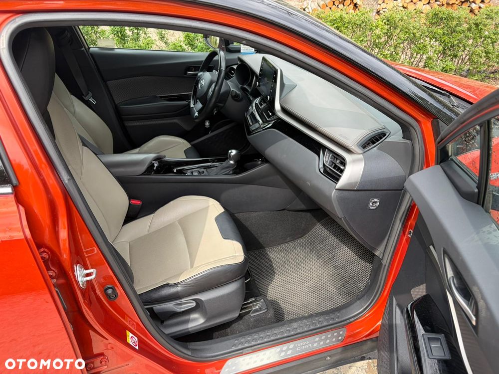 Toyota C-HR 2.0 Hybrid Premiere Edition - 17