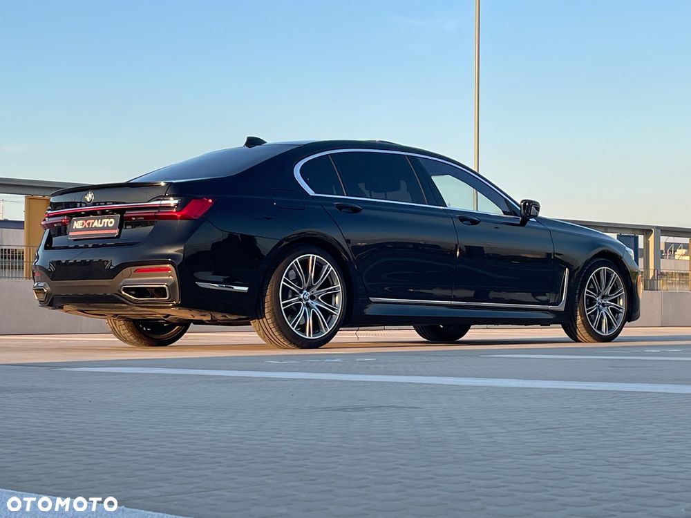 BMW Seria 7 750Li xDrive sport - 9
