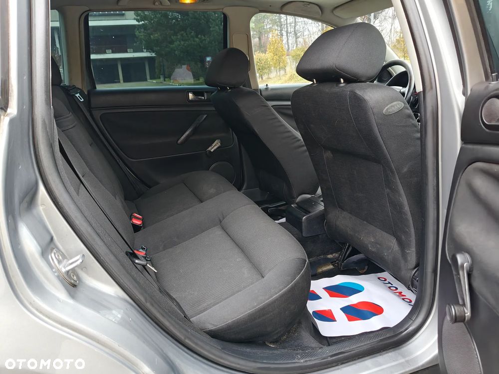 Volkswagen Passat 2.0 Exclusive - 30