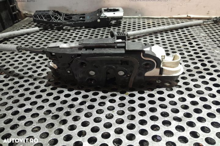Broasca usa fata stanga 5K1837015E 5K1837015E Volkswagen VW Golf 7 [2 - 2