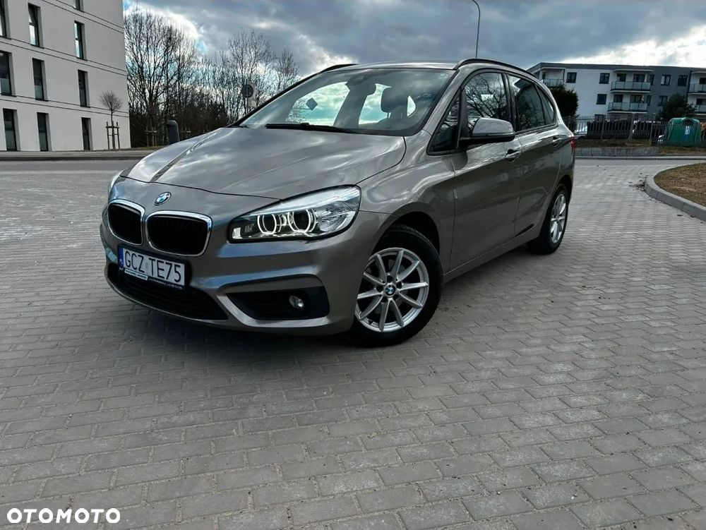 BMW Seria 2 216d Sport Line - 6