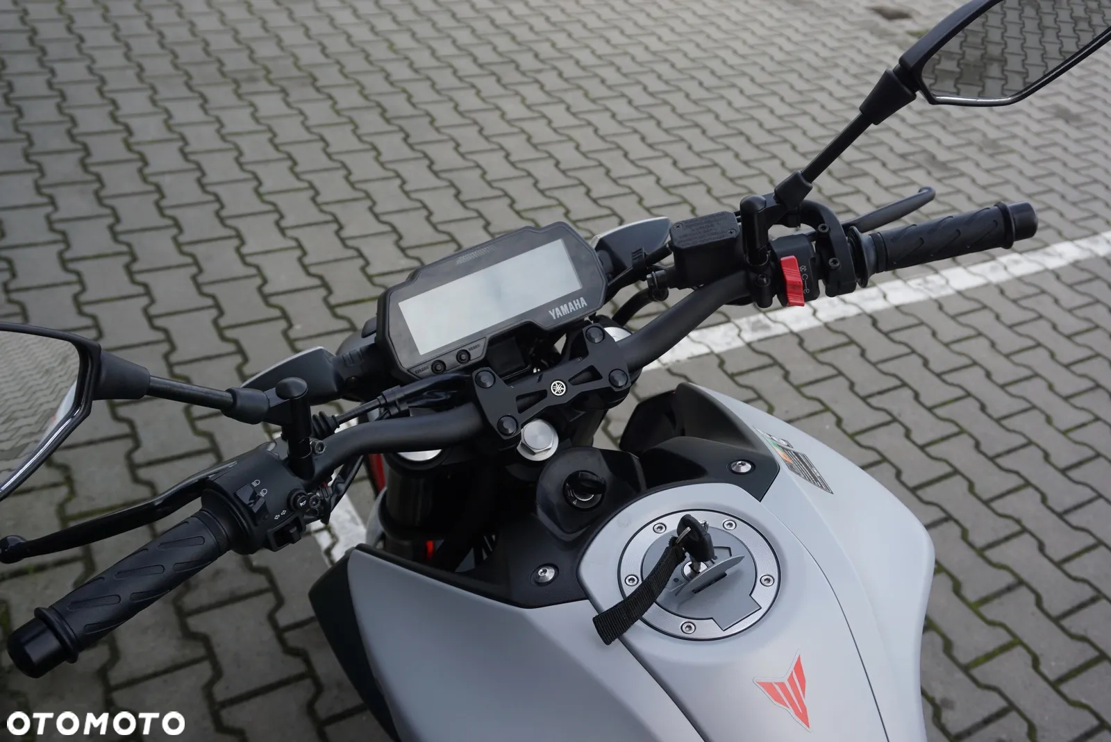 Yamaha MT - 10