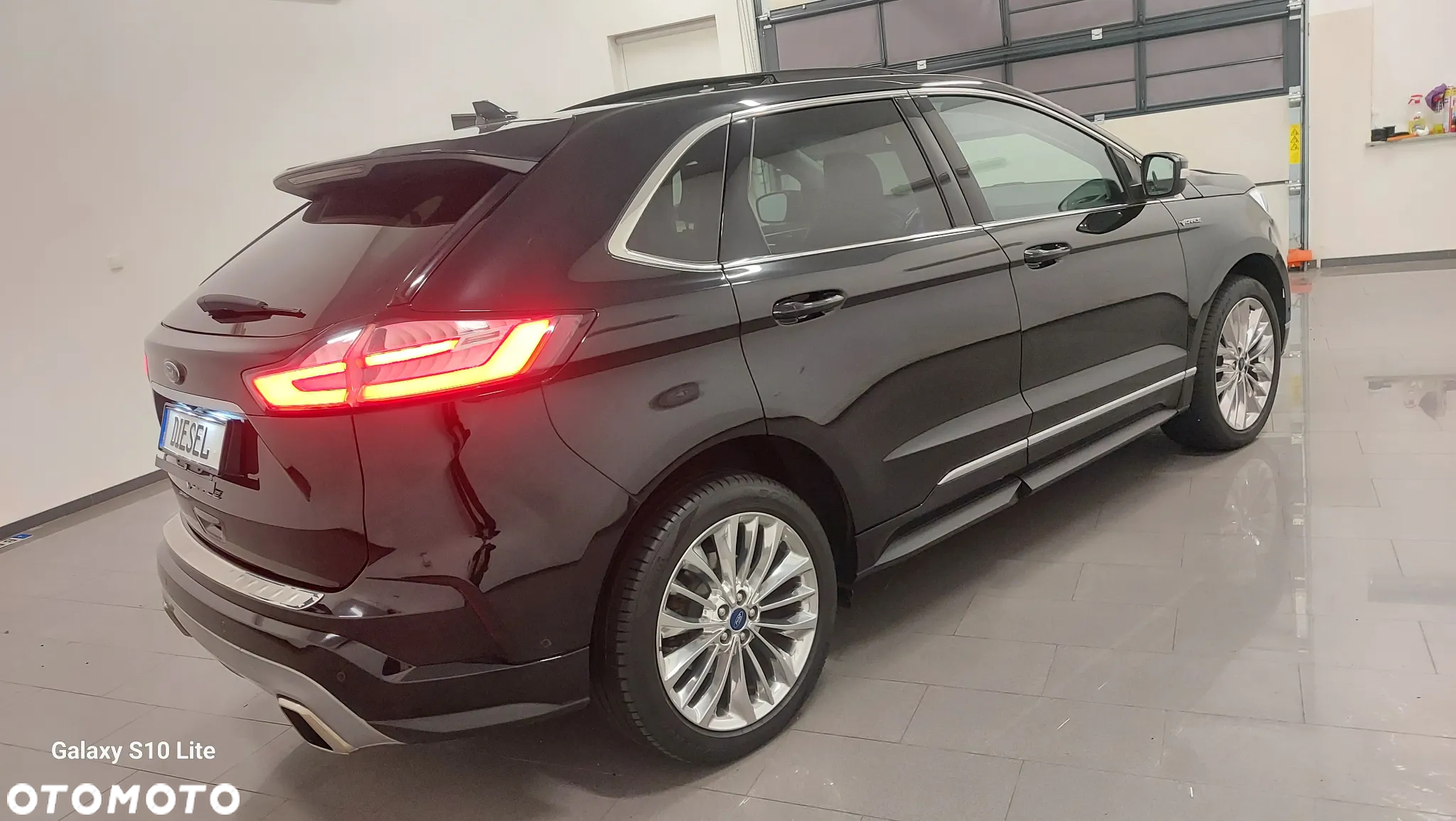 Ford Edge 2.0 EcoBlue Bi-Turbo 4x4 Vignale - 3