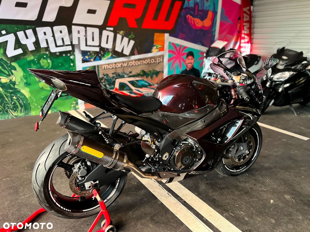 Suzuki GSX-R - 17