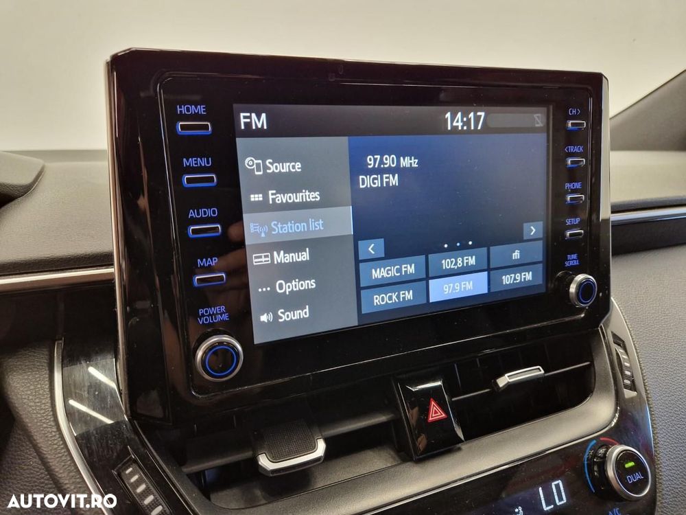 Toyota Corolla - 10