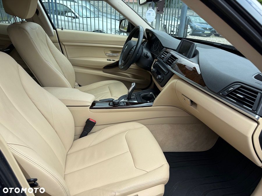 BMW 3GT 320i xDrive Sport-Aut Sport Line - 32