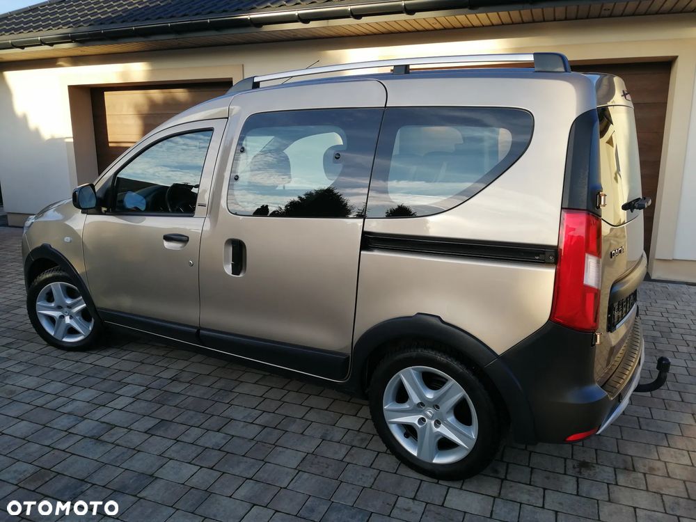 Dacia Dokker TCe 115 N1 Stepway Celebration - 12