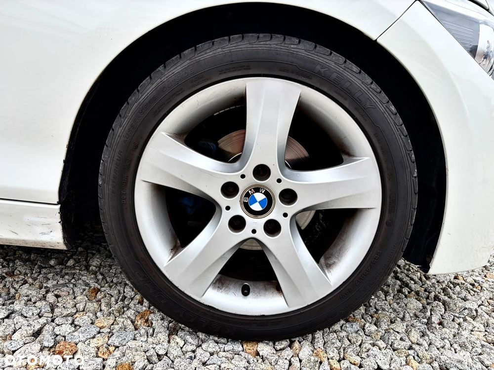 BMW Seria 1 114i - 11