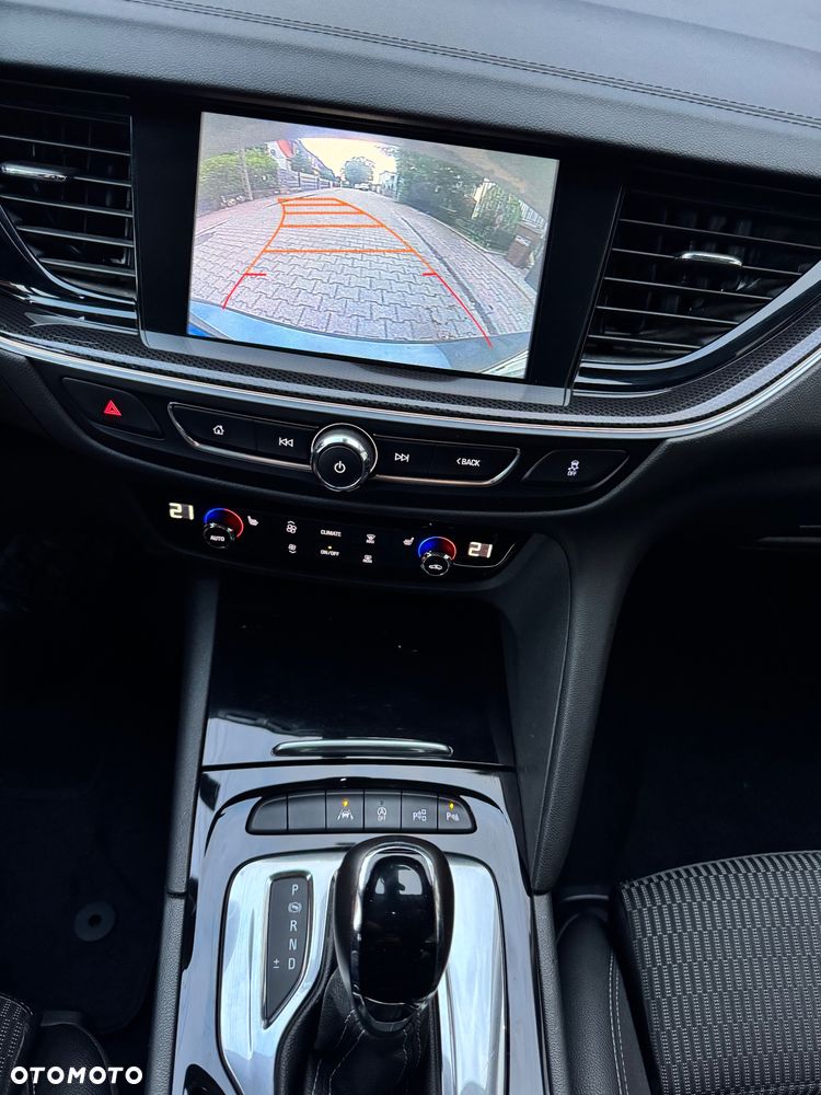 Opel Insignia - 17