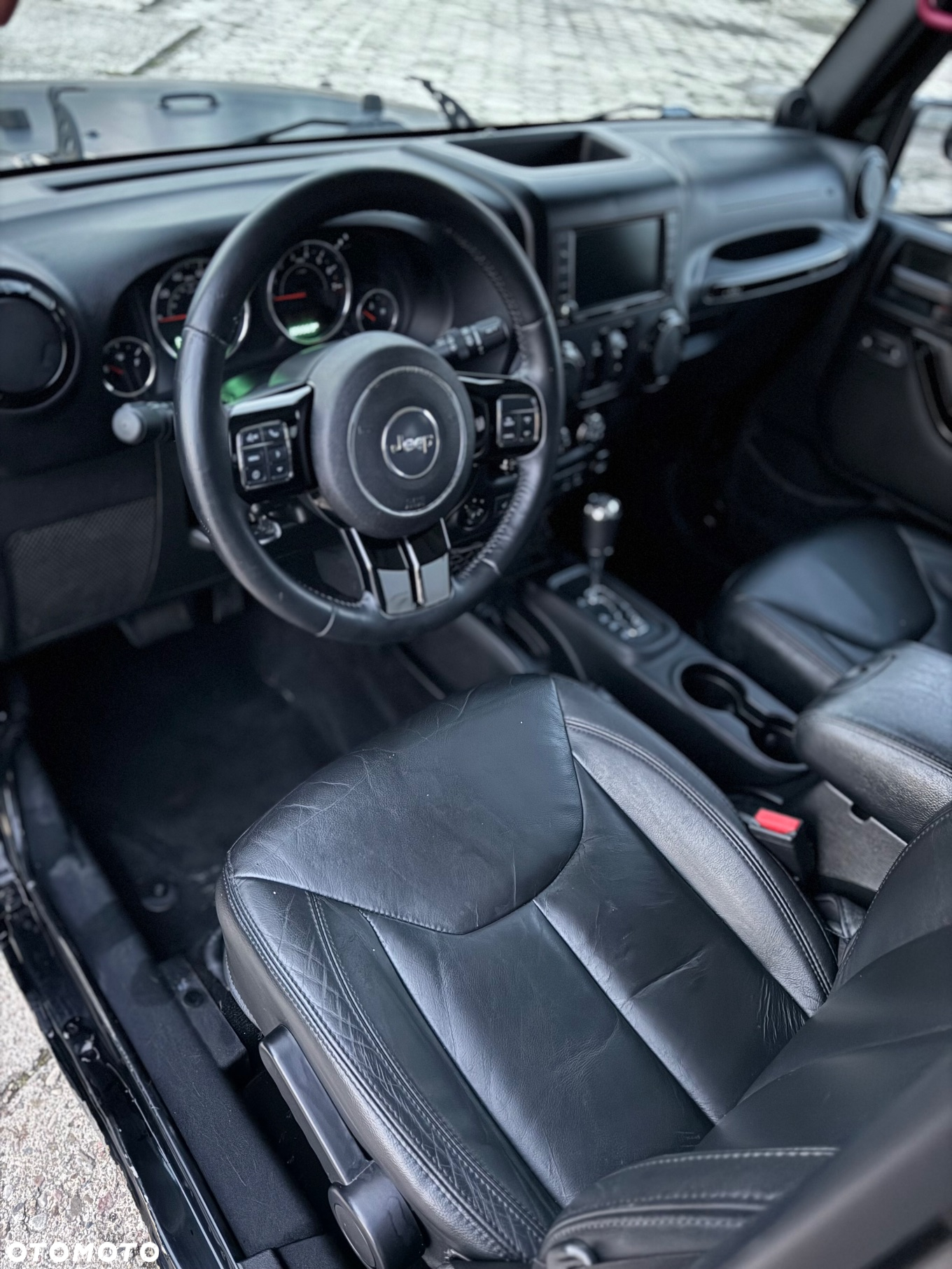 Jeep Wrangler Unlimited Hard-Top 3.6 Automatik Sahara - 14