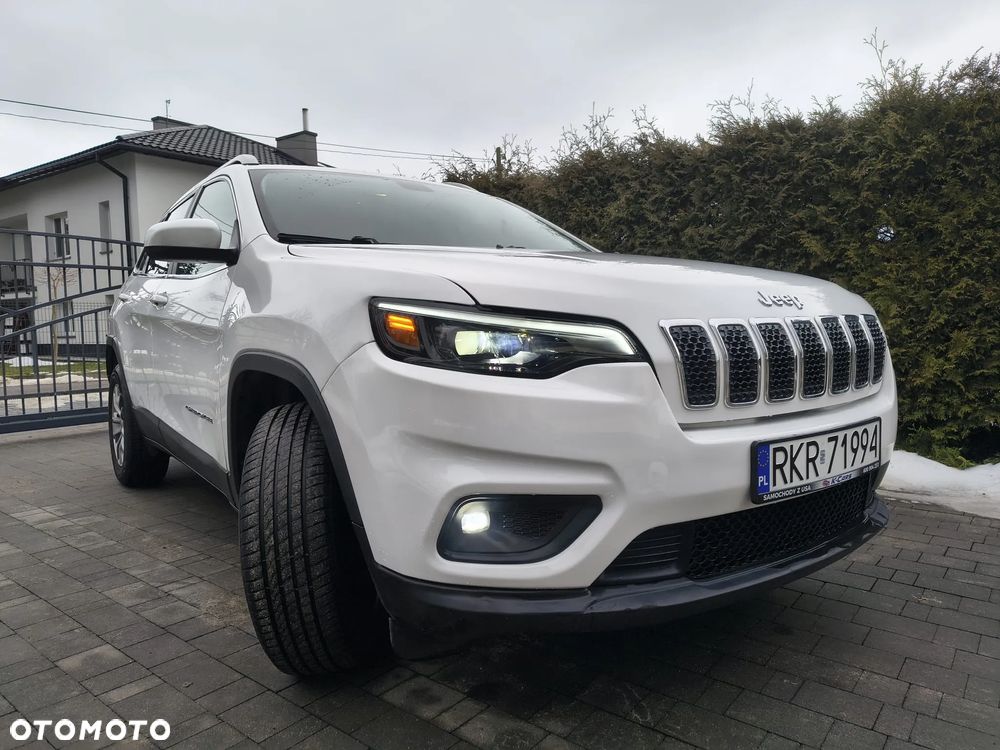 Jeep Cherokee - 1