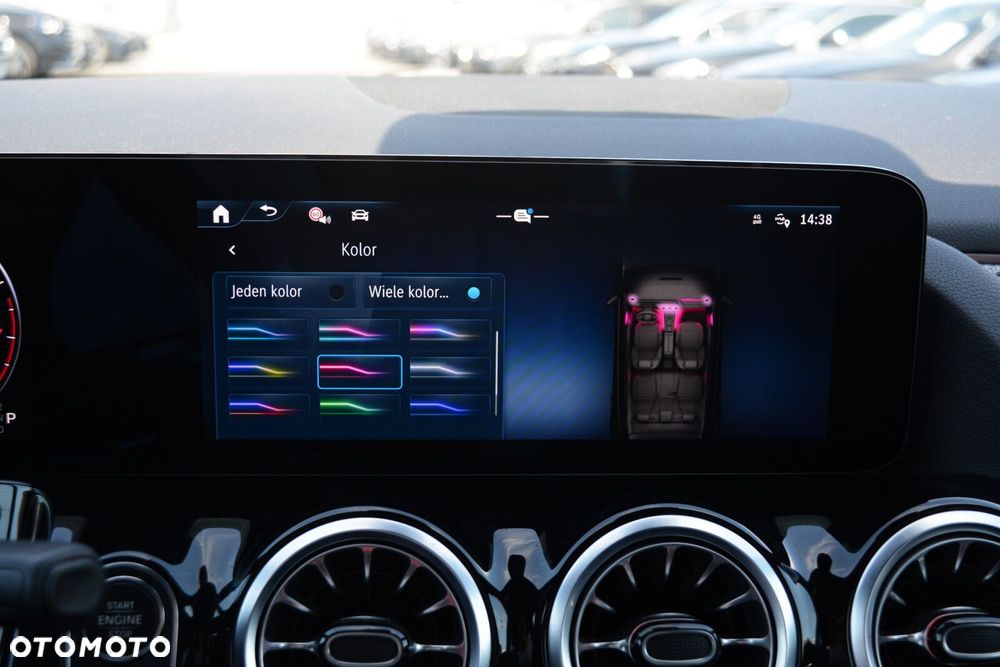 Mercedes-Benz GLA - 20