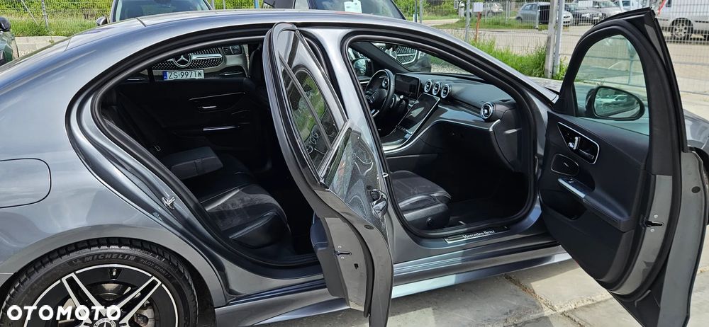 Mercedes-Benz Klasa C 220 d mHEV AMG - 14
