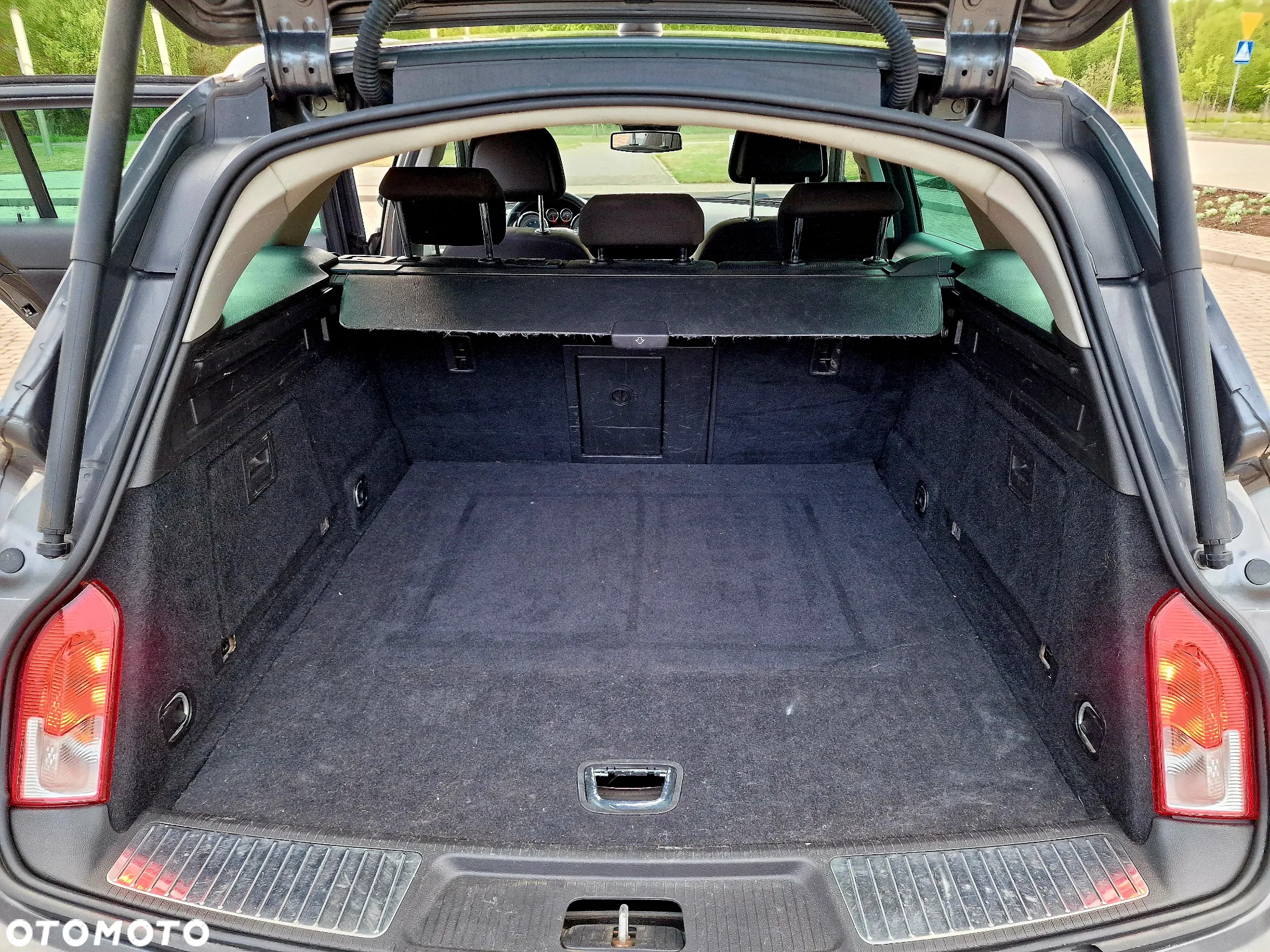 Opel Insignia 1.8 Design Edition - 20